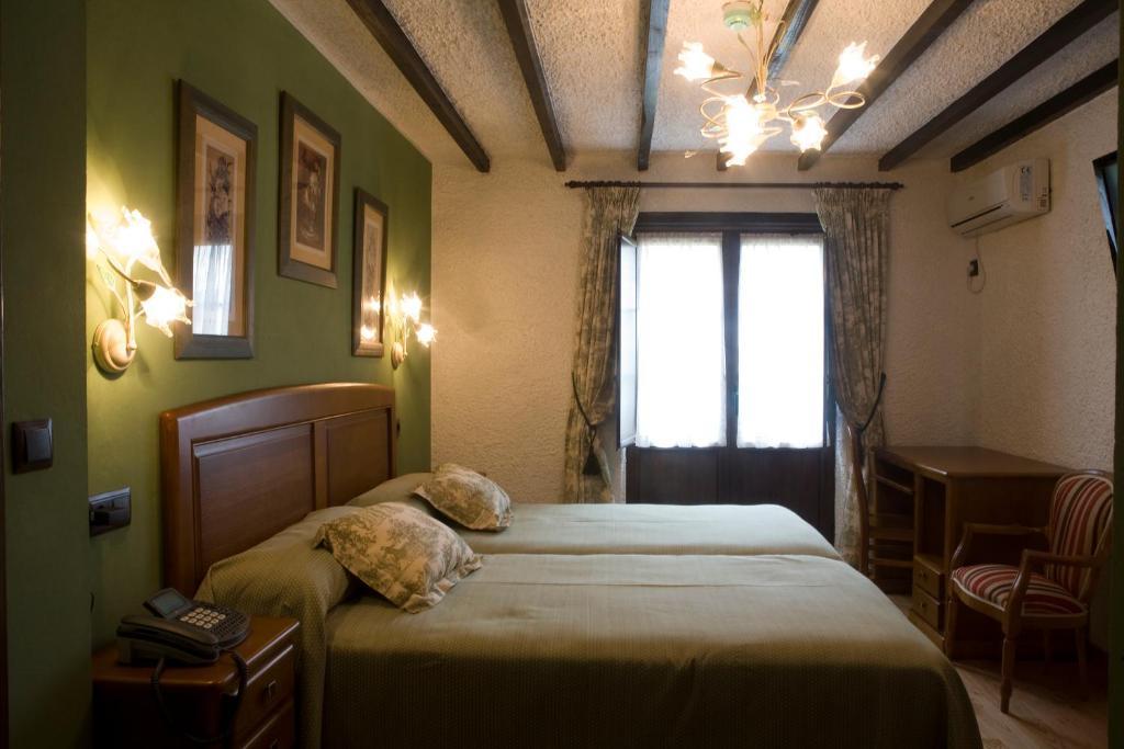El Foyu Hotel Colunga Bilik gambar