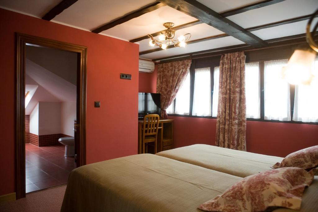 El Foyu Hotel Colunga Bilik gambar