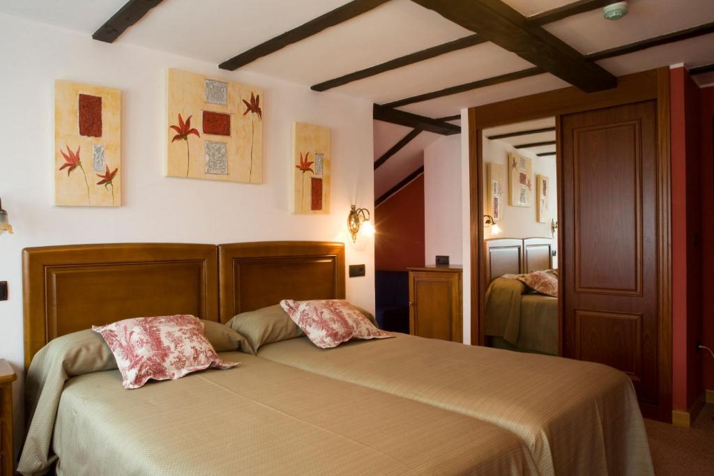 El Foyu Hotel Colunga Bilik gambar