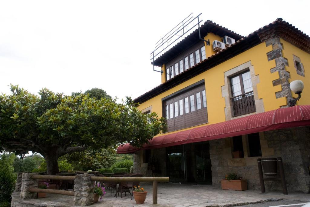 El Foyu Hotel Colunga Luaran gambar